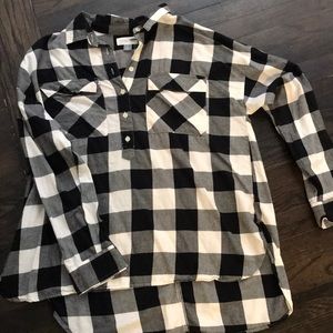 Old Navy 6 button shirt
